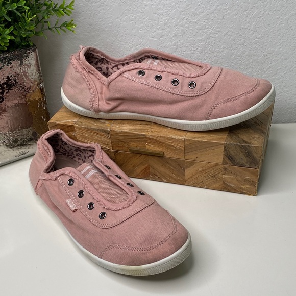 BOBS from Sketchers Pink Slip-On Sneakers Size 11 - Picture 1 of 13